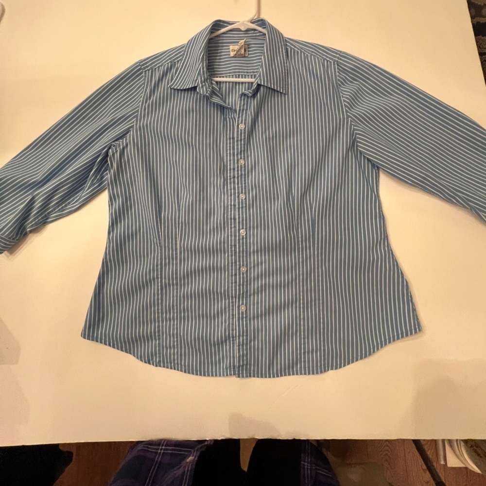 CHICO’S FITTED STRETCH 3/4 LENGTH SLEEVE BLOUSE. BLUE & WHITE. SIZE 2 - Picture 5 of 6